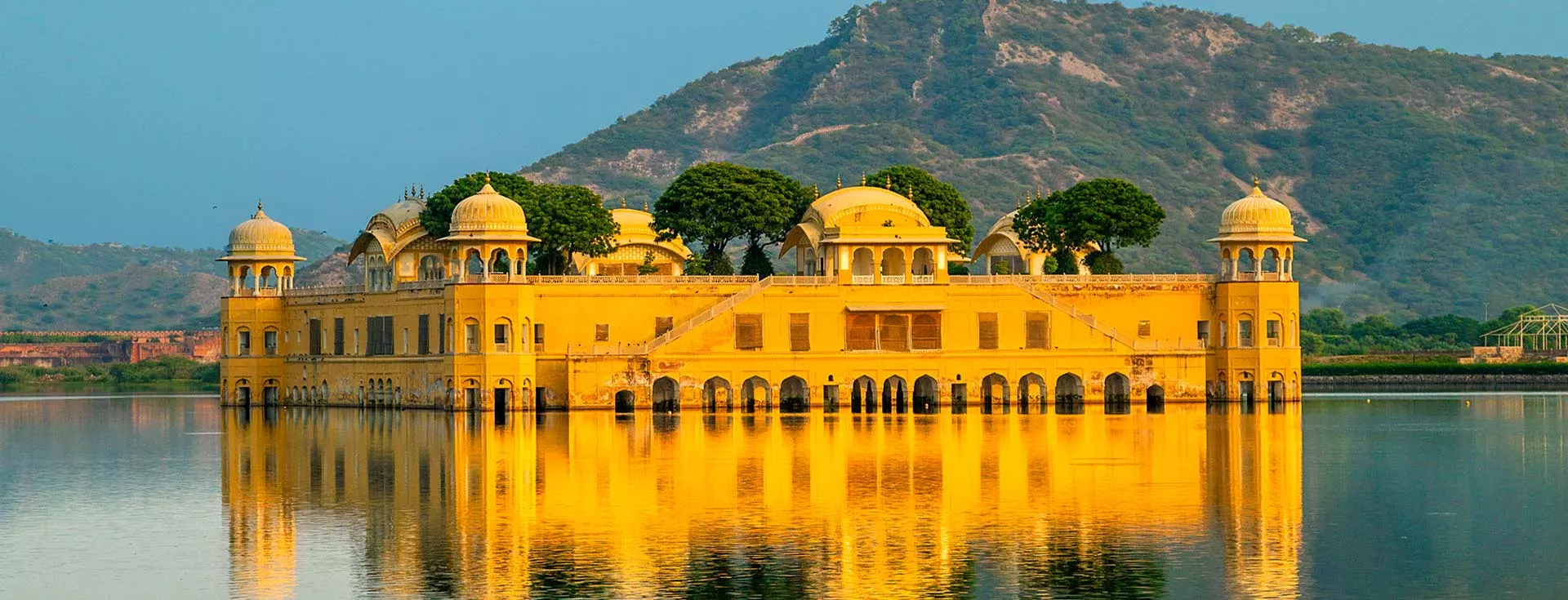 Explore Jal Mahal in Jaipur